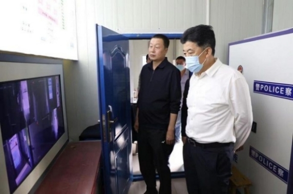 点击在新窗口打开