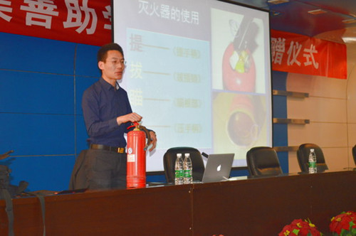 点击在新窗口打开