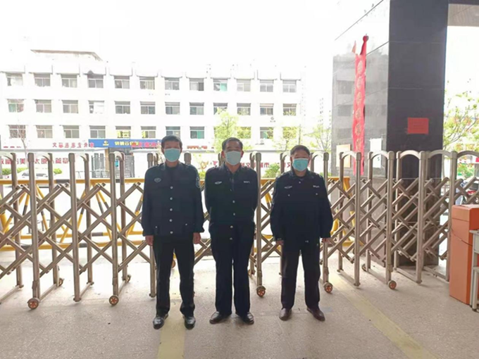点击在新窗口打开