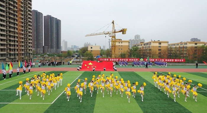 1619341032457642.jpg 团体操第一名艺术设计系.jpg