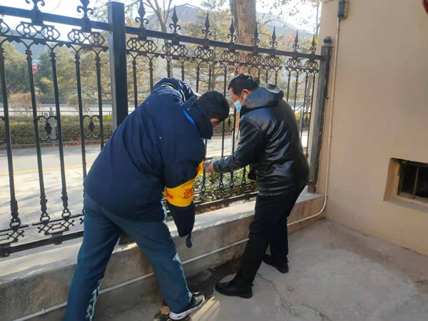 点击在新窗口打开