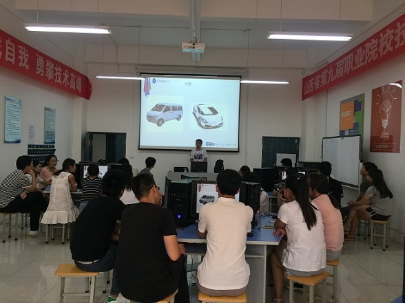 点击在新窗口打开