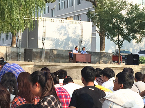 点击在新窗口打开