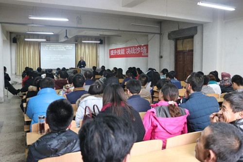 点击在新窗口打开