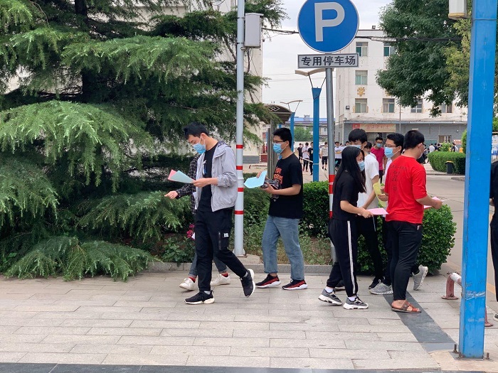 点击在新窗口打开