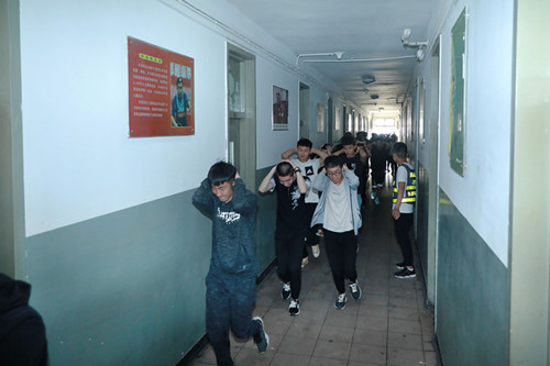 点击在新窗口打开