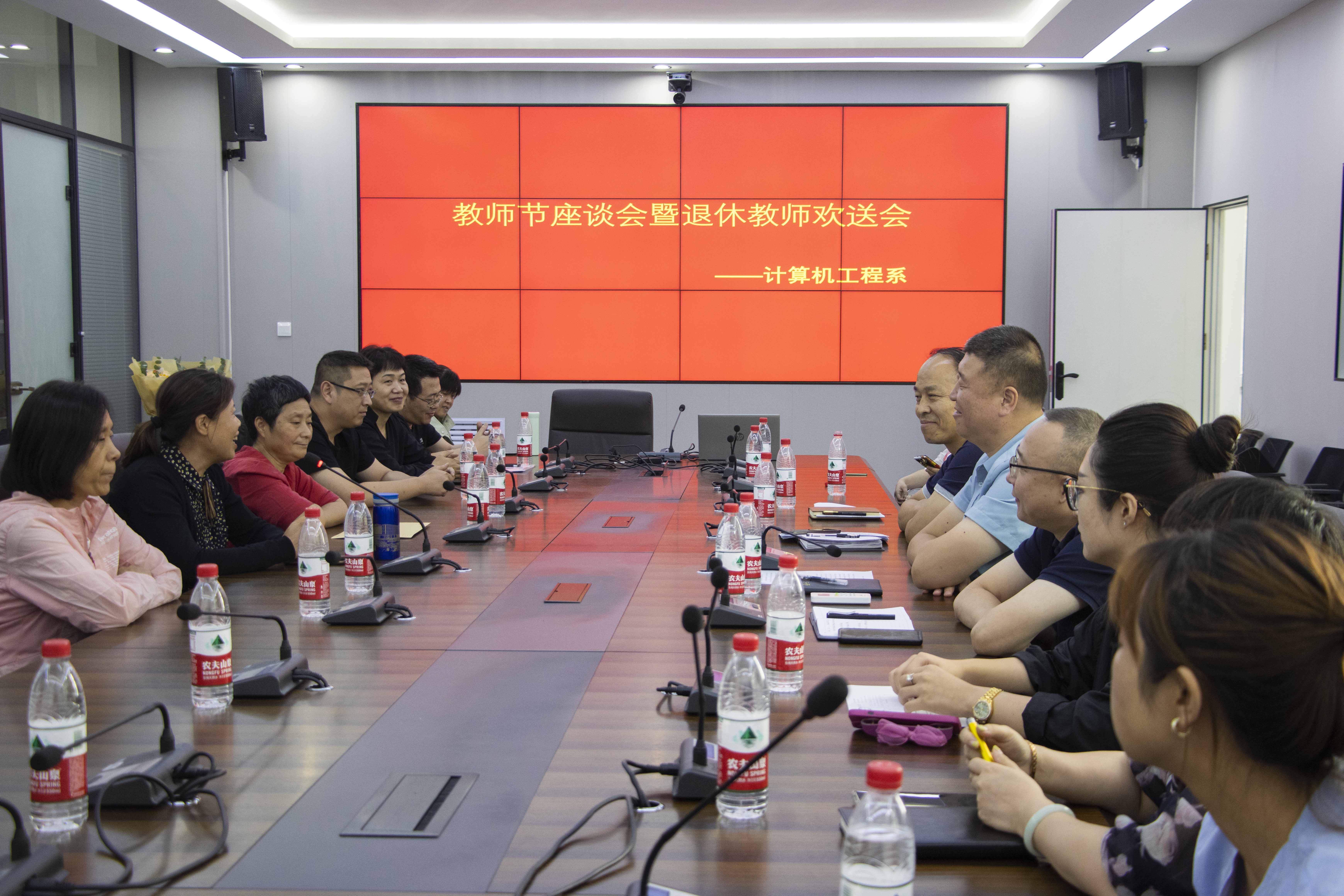 点击在新窗口打开