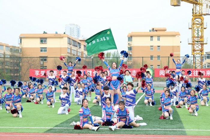 1619341098558552.jpg 团体操第三名计算机系~1.jpg