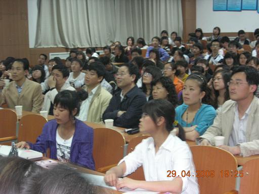 点击在新窗口打开
