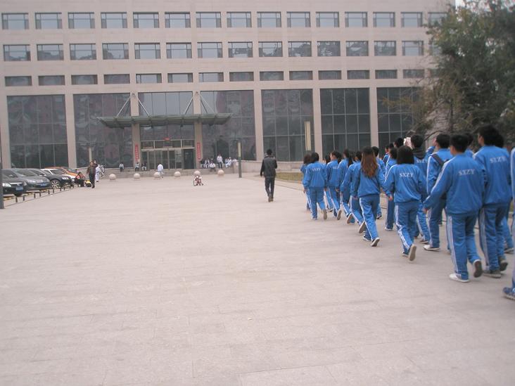 点击在新窗口打开