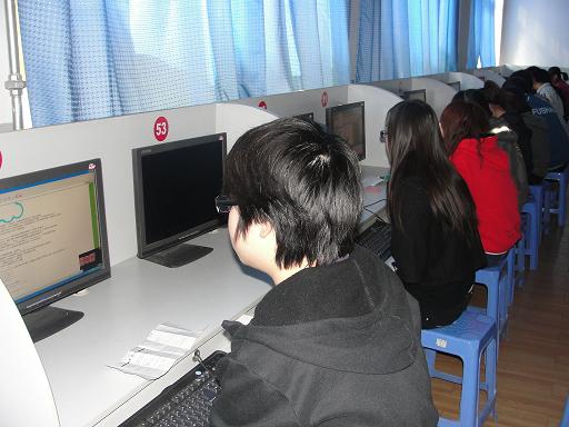 点击在新窗口打开